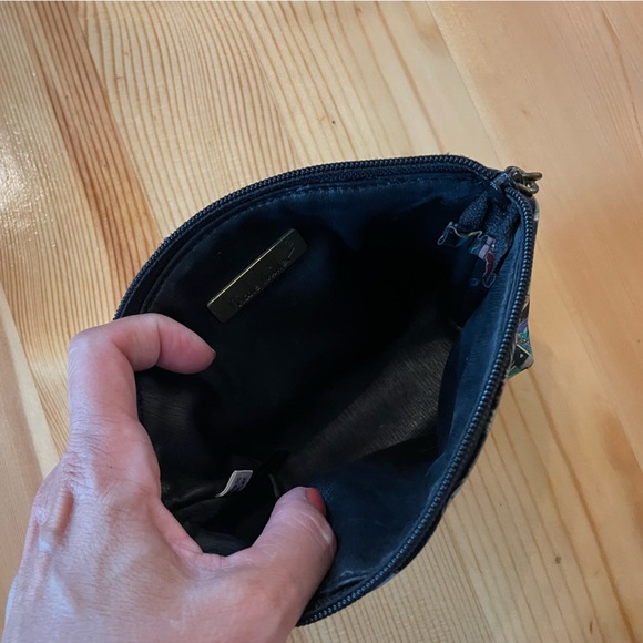 🎄🎅🏻Nicole Miller Silk Christmas Print Makeup Case EUC - Picture 5 of 15